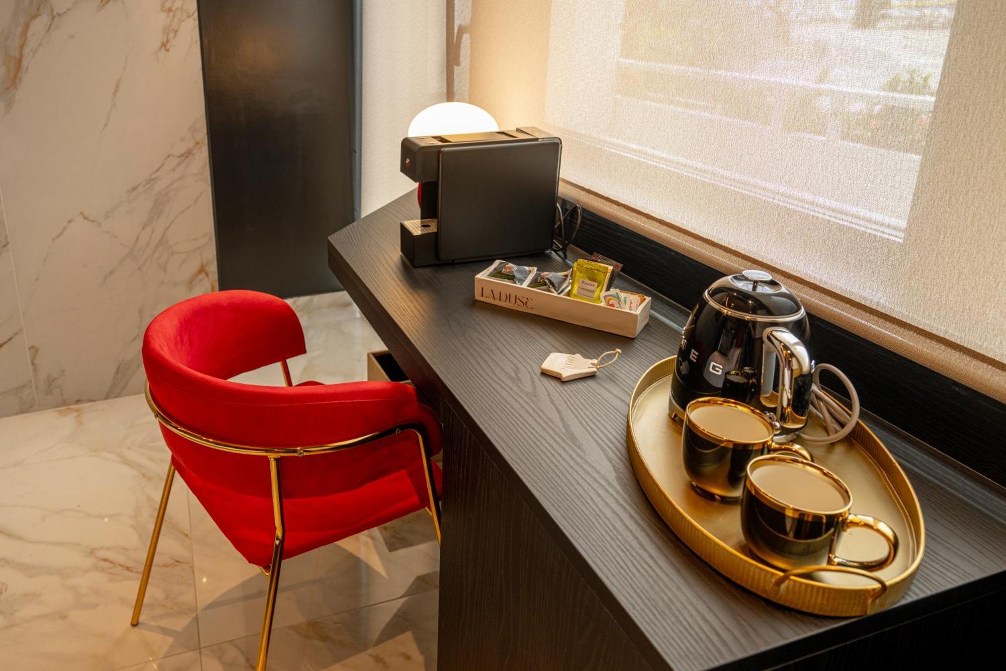 La Duse Luxury Rooms Pescara Exterior photo