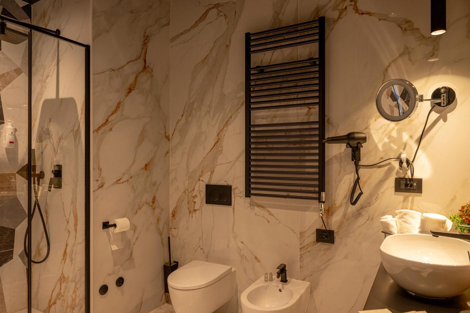 La Duse Luxury Rooms Pescara Exterior photo